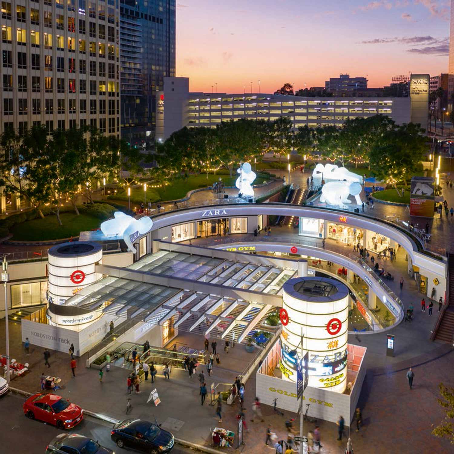 Image of FIGat7th at Twilight